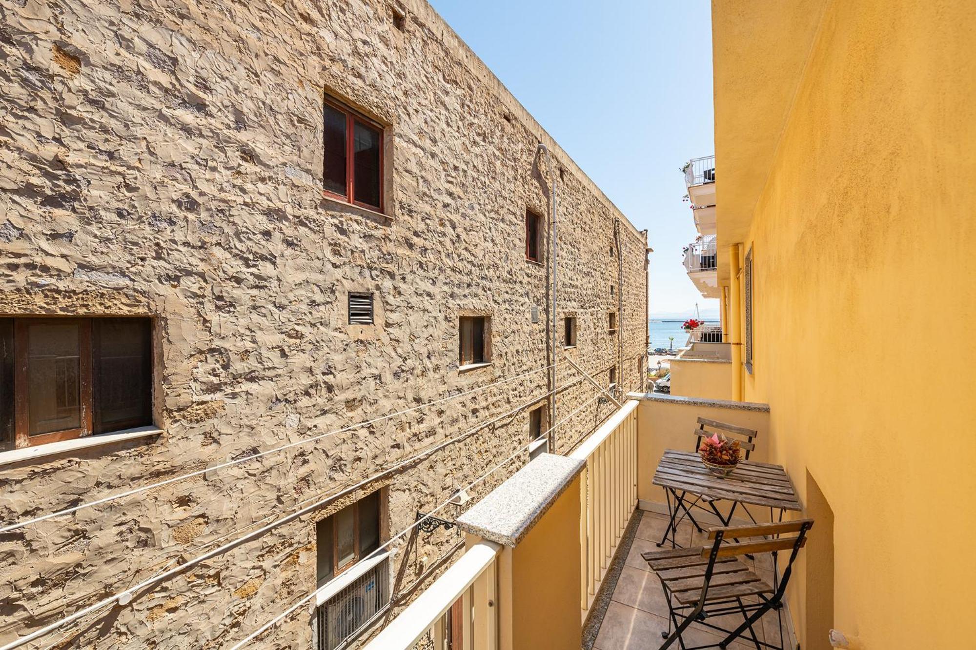 Carilla B&B Carloforte  Buitenkant foto